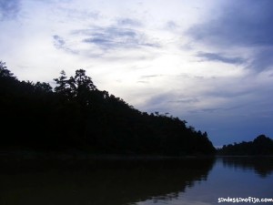 Río Kinabatangan al atardecer