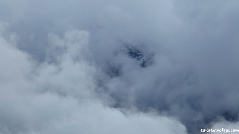 Nubes en los Himalayas