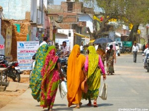 mujeres indias en sarees