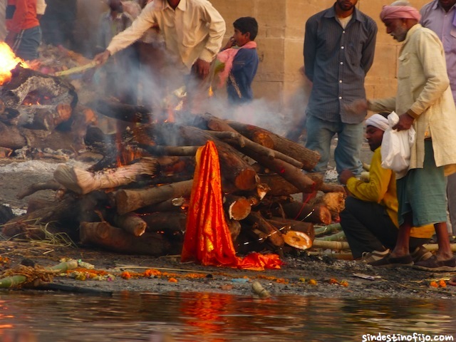 quema de muertos Varanasi